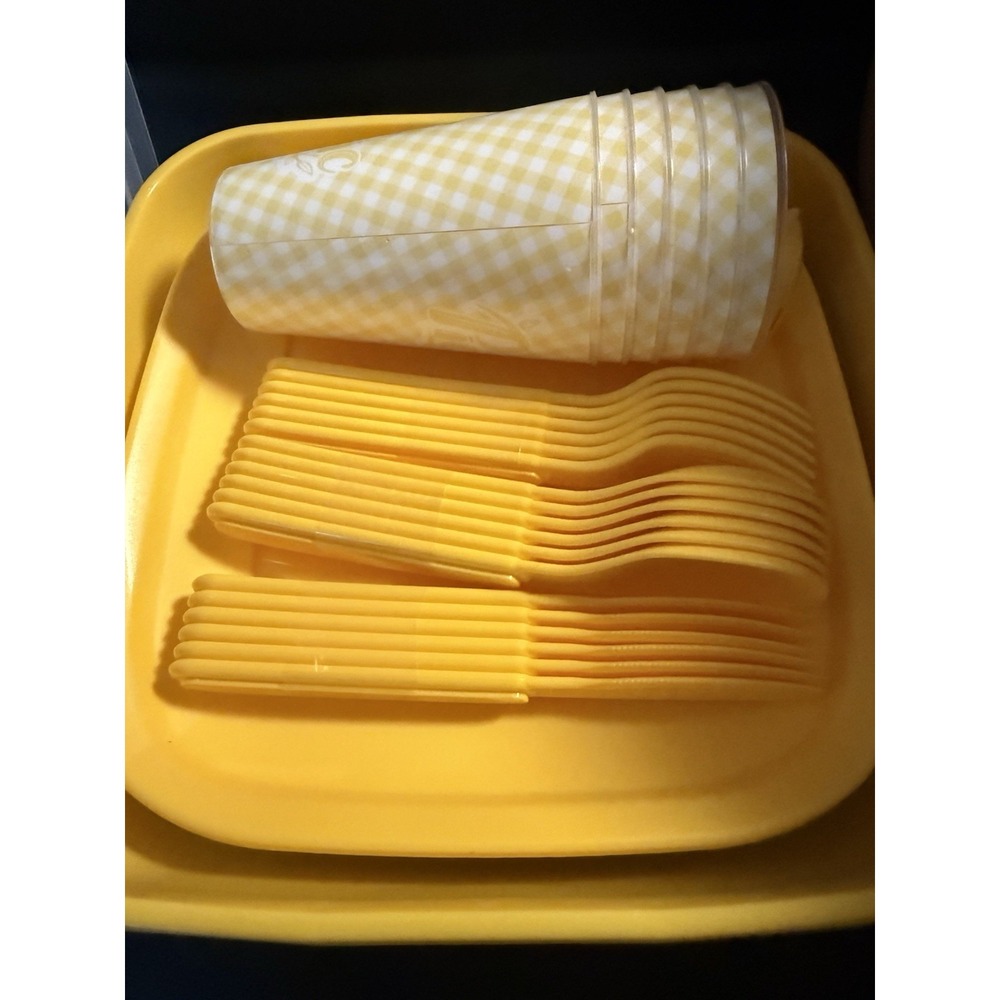 Yellow Checked Plastic Picnic Basket Set Plates Cutlery Cups BPA Free Set For 6